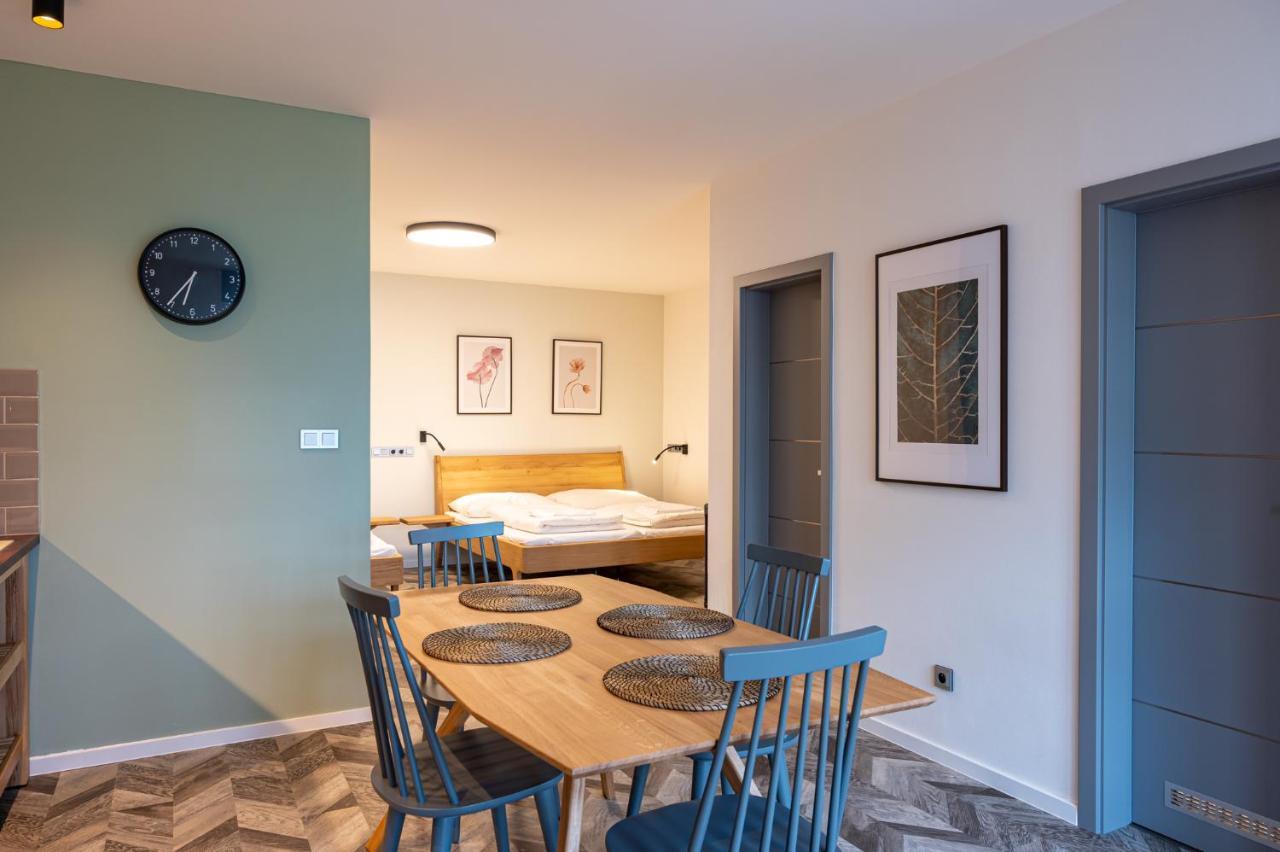 Dvůr Králové nad Labem Art Hostel & Apartments מראה חיצוני תמונה